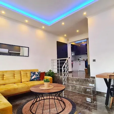 Shared Pool Flat Located 3 Min To Beach In Apartment *